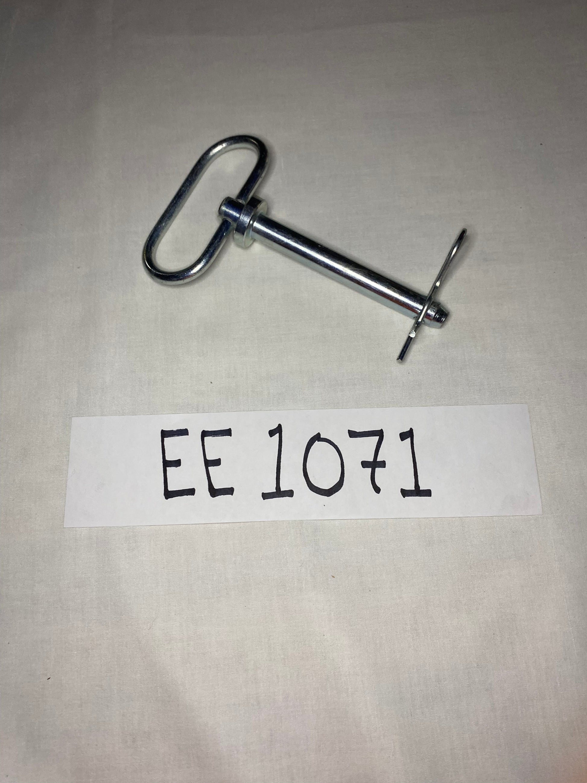 EE 1071 Leg Lock Pin